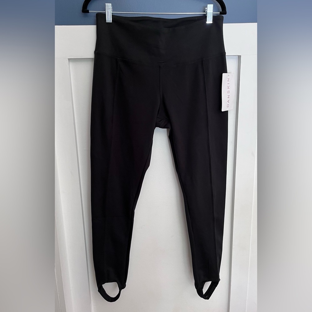 Danskin Women's Black Salt Stirrup Leggings Size Large NWT